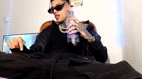 Yan online show from 02.17.26