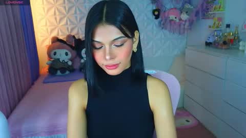 Snapshot of yang_audreylone chatting on 09.15.25 YANG AUDREY LONE online show from 09.15.25