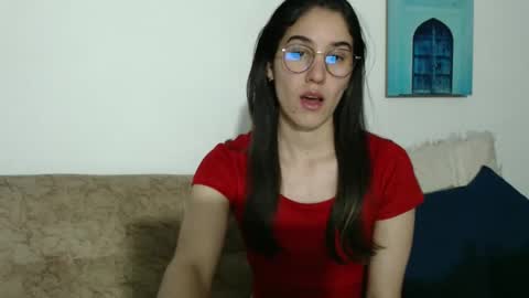 Snapshot of yani_28 chatting on 01.19.25 Yani online show from 01.19.25