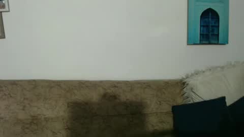 Snapshot of yani_28 chatting on 01.19.25 Yani online show from 01.19.25