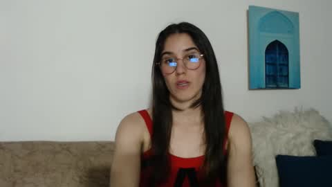 Snapshot of yani_28 chatting on 01.22.25 Yani online show from 01.22.25