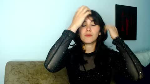 Snapshot of yani_28 chatting on 02.13.26 Yani online show from 02.13.26