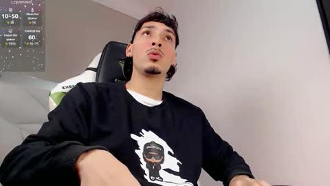 Snapshot of yankees_ chatting on 11.15.25 DANILO P online show from 11.15.25