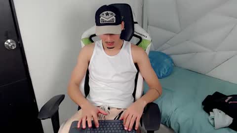 Snapshot of yankees_ chatting on 11.17.25 DANILO P online show from 11.17.25