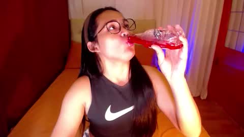 Snapshot of yanny_xoxo chatting on 09.22.25 Allisonn online show from 09.22.25