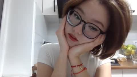 Lily online show from 10.03.25