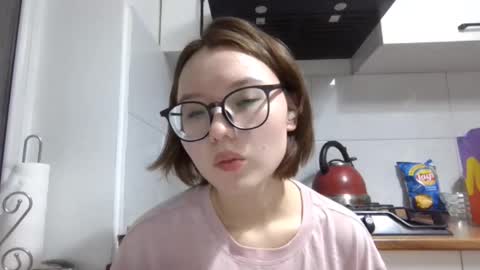 Lily online show from 10.08.25