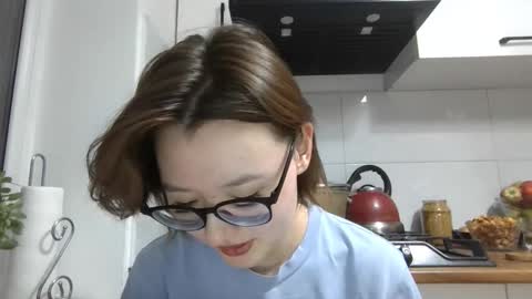 Lily online show from 10.12.25