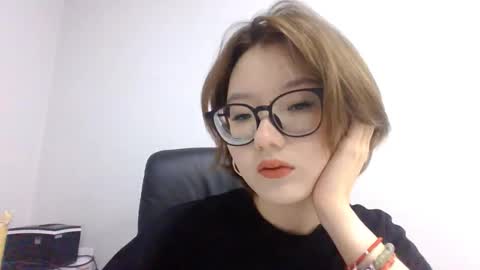 Lily online show from 10.20.25