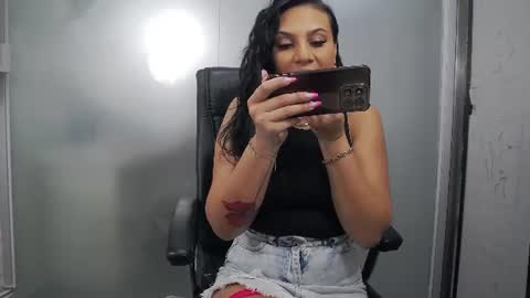 Snapshot of yaraxcox chatting on 07.18.26 Yara online show from 07.18.26