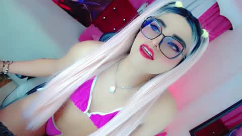 yarethrousss online show from 10.09.25