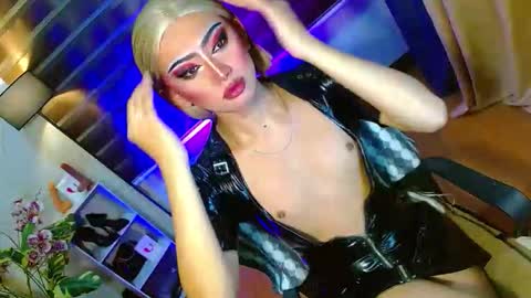 Snapshot of yasii19 chatting on 02.10.26 miss yasii online show from 02.10.26