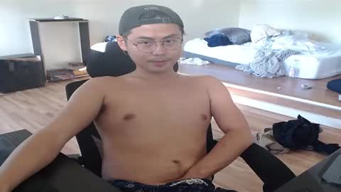 yawnimhorny online show from 12.22.24