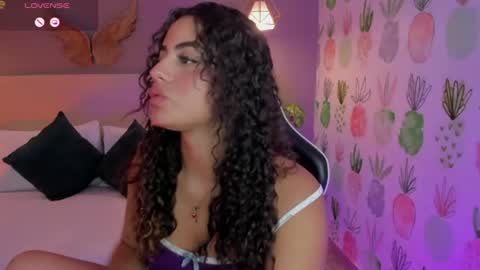Snapshot of yaya23x chatting on 06.30.26 yaya23x online show from 06.30.26