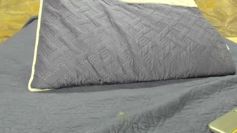 Snapshot of yaya____ chatting on 03.11.25 yaya____ online show from 03.11.25