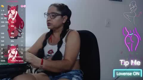 Snapshot of yaya____ chatting on 02.19.26 yaya____ online show from 02.19.26