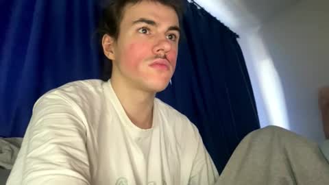 Snapshot of yayay333 chatting on 01.14.26 yayay333 online show from 01.14.26