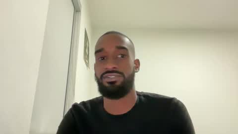Snapshot of yayo_51400 chatting on 12.20.25 oliver online show from 12.20.25