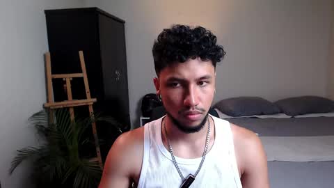 Snapshot of yeff_stone chatting on 04.26.26 yeff online show from 04.26.26