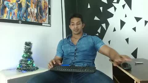 Snapshot of yeiko_park23 chatting on 12.30.24 Yeiko Park23 online show from 12.30.24