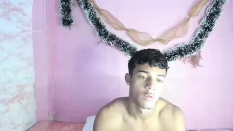 Snapshot of yeison_77 chatting on 12.13.24 yeison_77 online show from 12.13.24