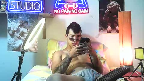 Snapshot of yeisoncastellanos1999 chatting on 10.23.25 yeisoncastellanos1999 online show from 10.23.25