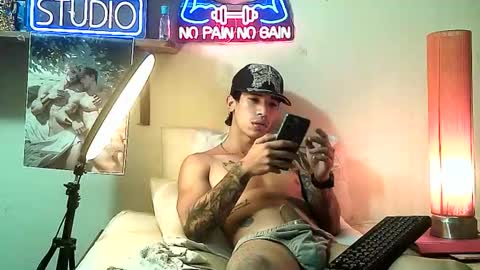 Snapshot of yeisoncastellanos1999 chatting on 11.29.25 yeisoncastellanos1999 online show from 11.29.25