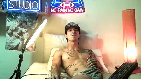 Snapshot of yeisoncastellanos1999 chatting on 11.30.25 yeisoncastellanos1999 online show from 11.30.25