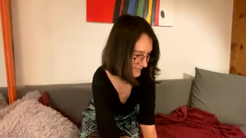 Yekaaoki online show from 12.13.24