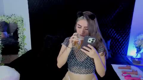 Yeli Amber online show from 12.19.25