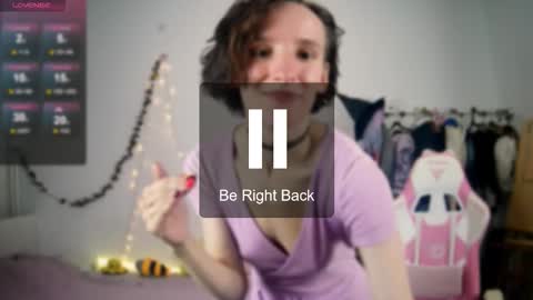 Liya online show from 10.14.25