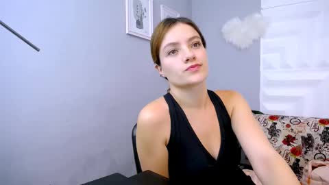 Snapshot of yemfairymcry chatting on 02.19.26 YEM online show from 02.19.26