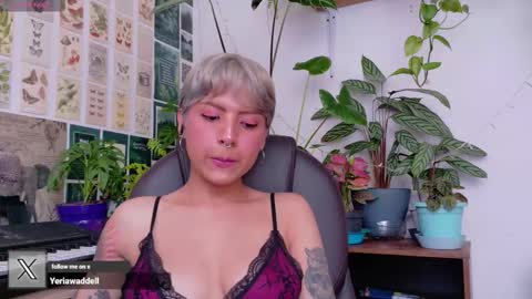 Snapshot of yeriawaddell_ chatting on 02.19.26 yeriawaddell online show from 02.19.26