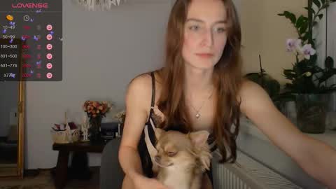 Snapshot of yes_to_heaven chatting on 02.12.26 Zoe online show from 02.12.26