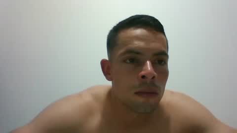 Snapshot of yesidhotxxx chatting on 10.29.25 yesidhotxxx online show from 10.29.25