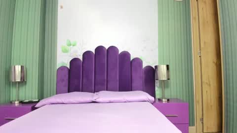 Snapshot of yess__daddy chatting on 02.21.25 yess__daddy online show from 02.21.25