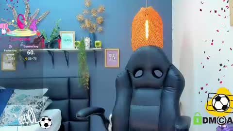 Snapshot of yessika_parker chatting on 06.18.26 yessika_parker online show from 06.18.26