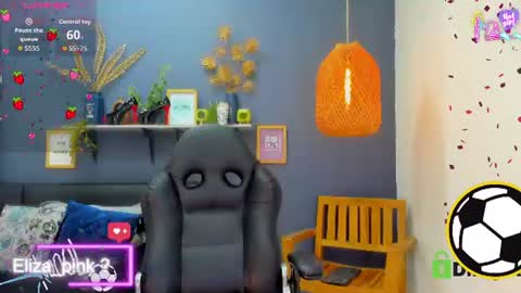 Snapshot of yessika_parker chatting on 06.19.26 yessika_parker online show from 06.19.26