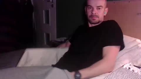 yewloo online show from 11.26.25