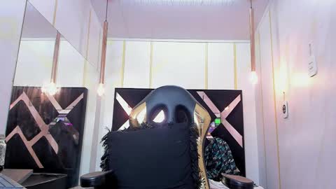  YHAN ALVAREZ25  online show from 02.24.25