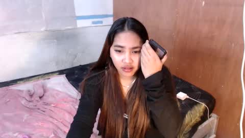 Snapshot of yhang_slut chatting on 01.06.25 yhang_slut online show from 01.06.25