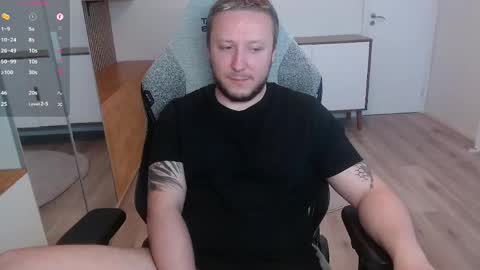 Snapshot of yhdxhy chatting on 05.31.26 James online show from 05.31.26