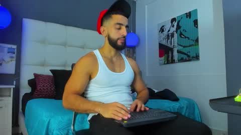 Yiyo online show from 12.05.25