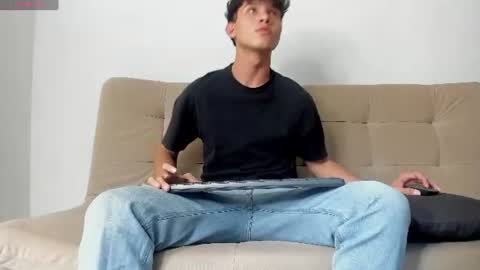 Snapshot of yizus_bonz chatting on 07.20.26 yizus_bonz online show from 07.20.26