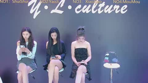 Snapshot of ylwh001 chatting on 09.08.25 ylwh001 online show from 09.08.25