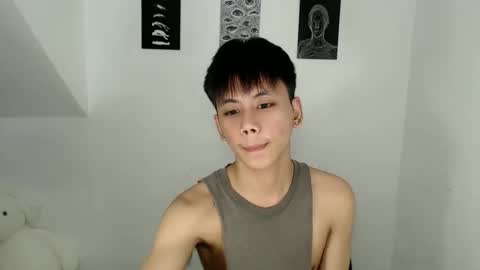 Snapshot of ynotyu chatting on 05.21.26 ynotyu online show from 05.21.26