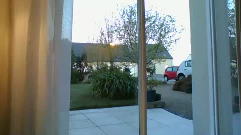 Yoann online show from 04.08.26