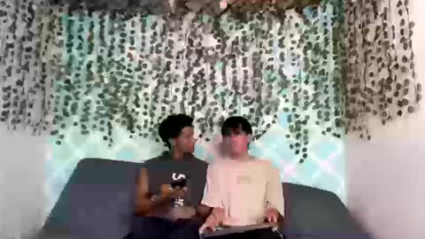 Snapshot of yoel_allan_hot88 chatting on 10.15.25 yoel_allan_hot88 online show from 10.15.25