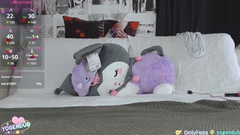 Snapshot of yogendub chatting on 03.11.25 Gensha3 online show from 03.11.25