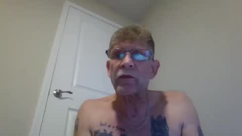 Snapshot of yogi313131313131 chatting on 10.13.25 yogi313131313131 online show from 10.13.25